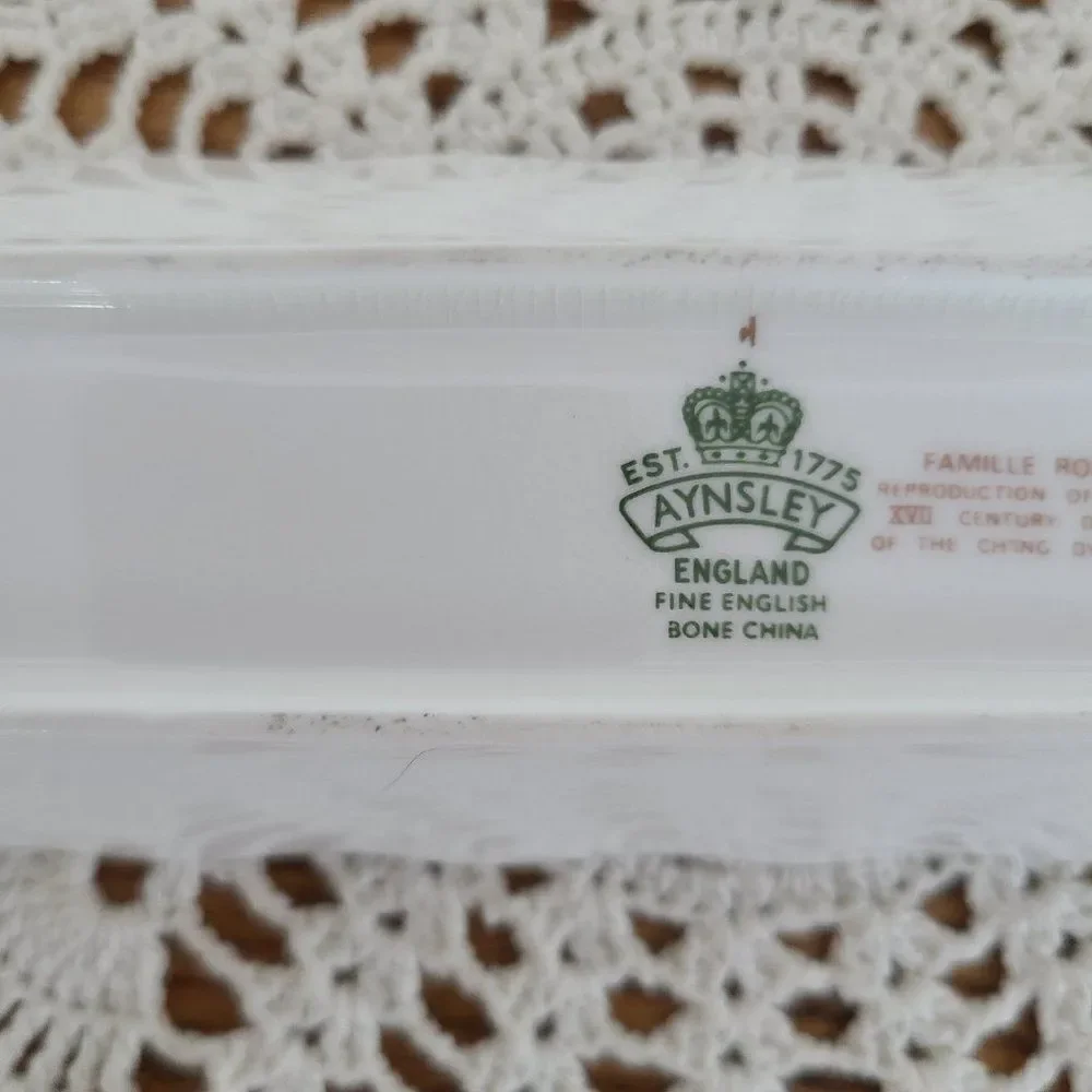 Unbranded vintage reproduction